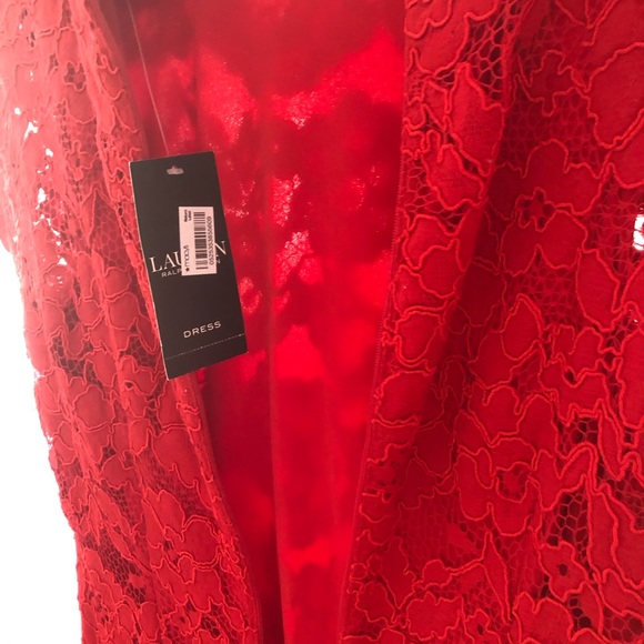 Red lace mini dress - Picture 4 of 11